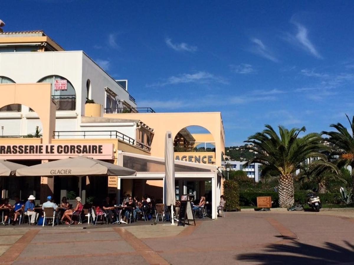 Charmant 2 Pieces Avec Mezzanine, Parking, A 300M De La Plage Et Commerces - Fr-1-338-502 セット エクステリア 写真