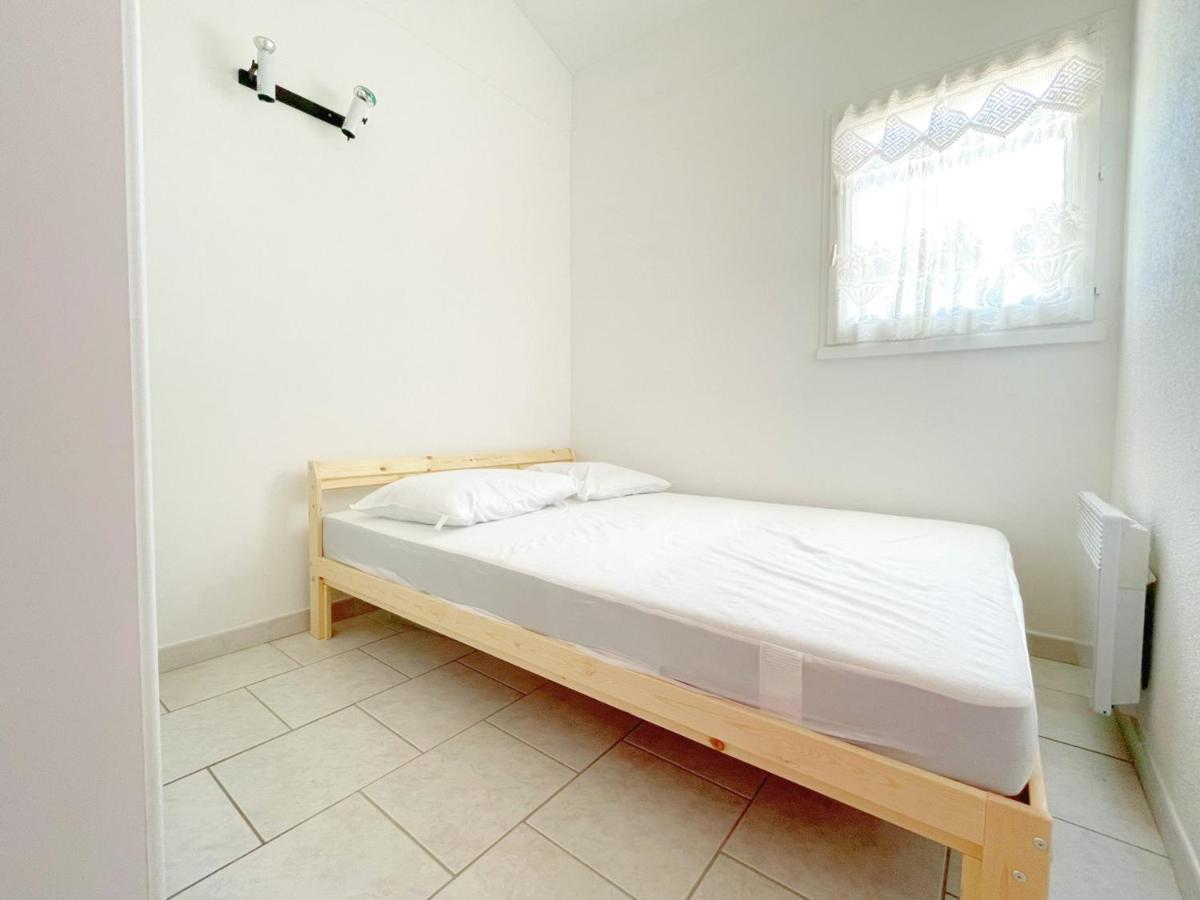 Charmant 2 Pieces Avec Mezzanine, Parking, A 300M De La Plage Et Commerces - Fr-1-338-502 セット エクステリア 写真